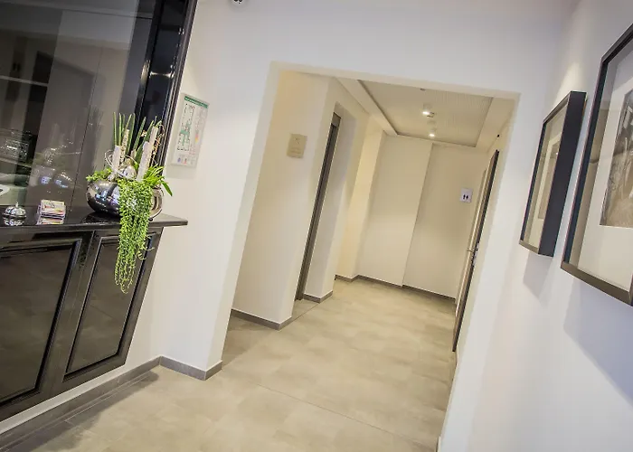 Burghotel Отель Линген